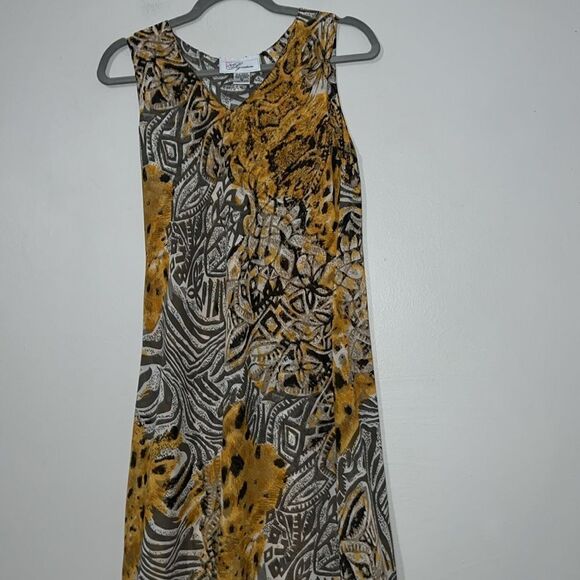 EY Signature Maxi Dress Medium - Picture 1 of 8